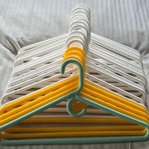 18 Strong 'fat' Extra Heavy Duty Durable Plastic Hangers + 27 lightweight white